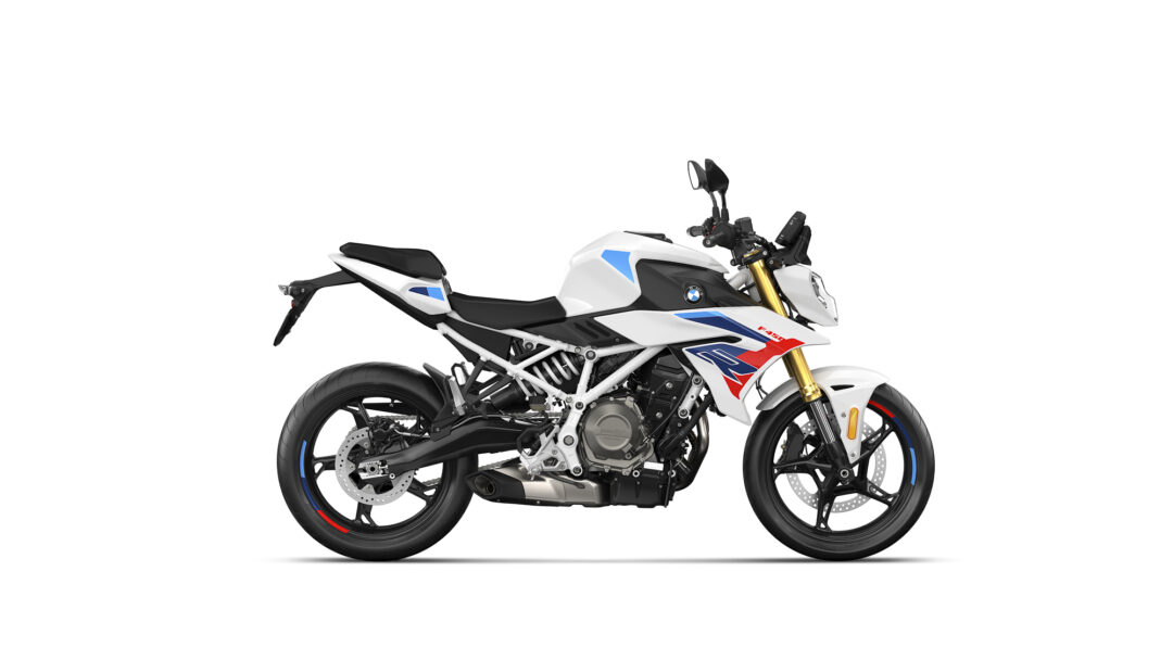 BMW F 450 R studio right-side view