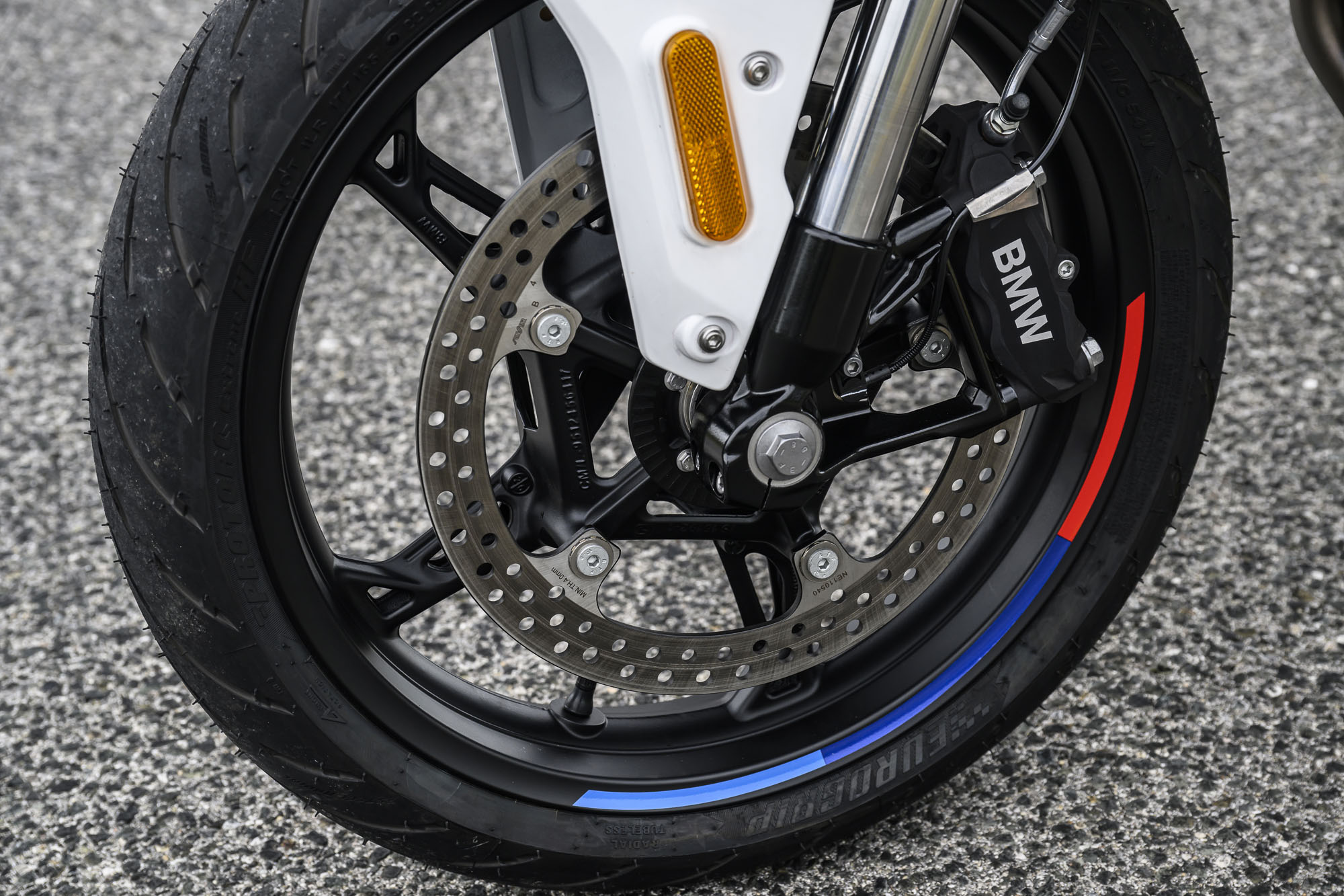 BMW F 450 R front brake and upside-down fork