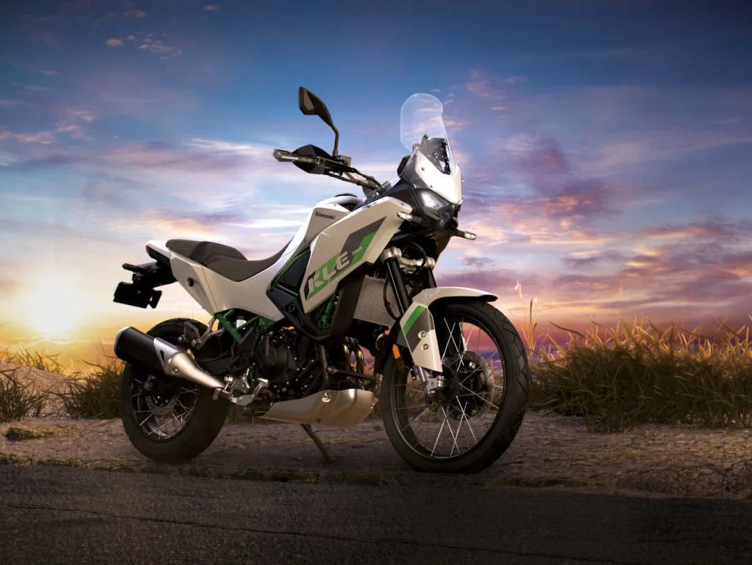 2027 Kawasaki KLE500 SE Smartride Gets Self-Engaging Clutch